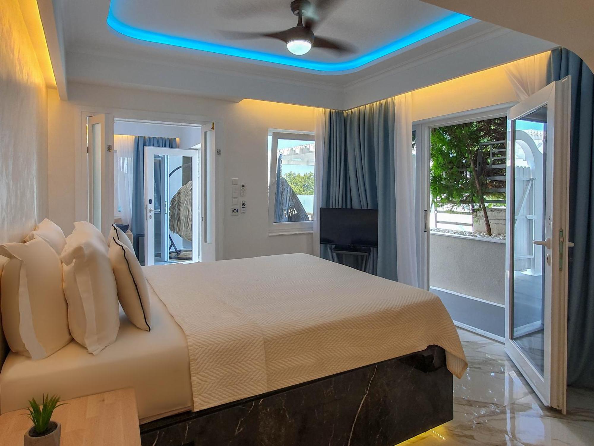 Panorama Suites & Spa - Adults Only Stómion 部屋 写真