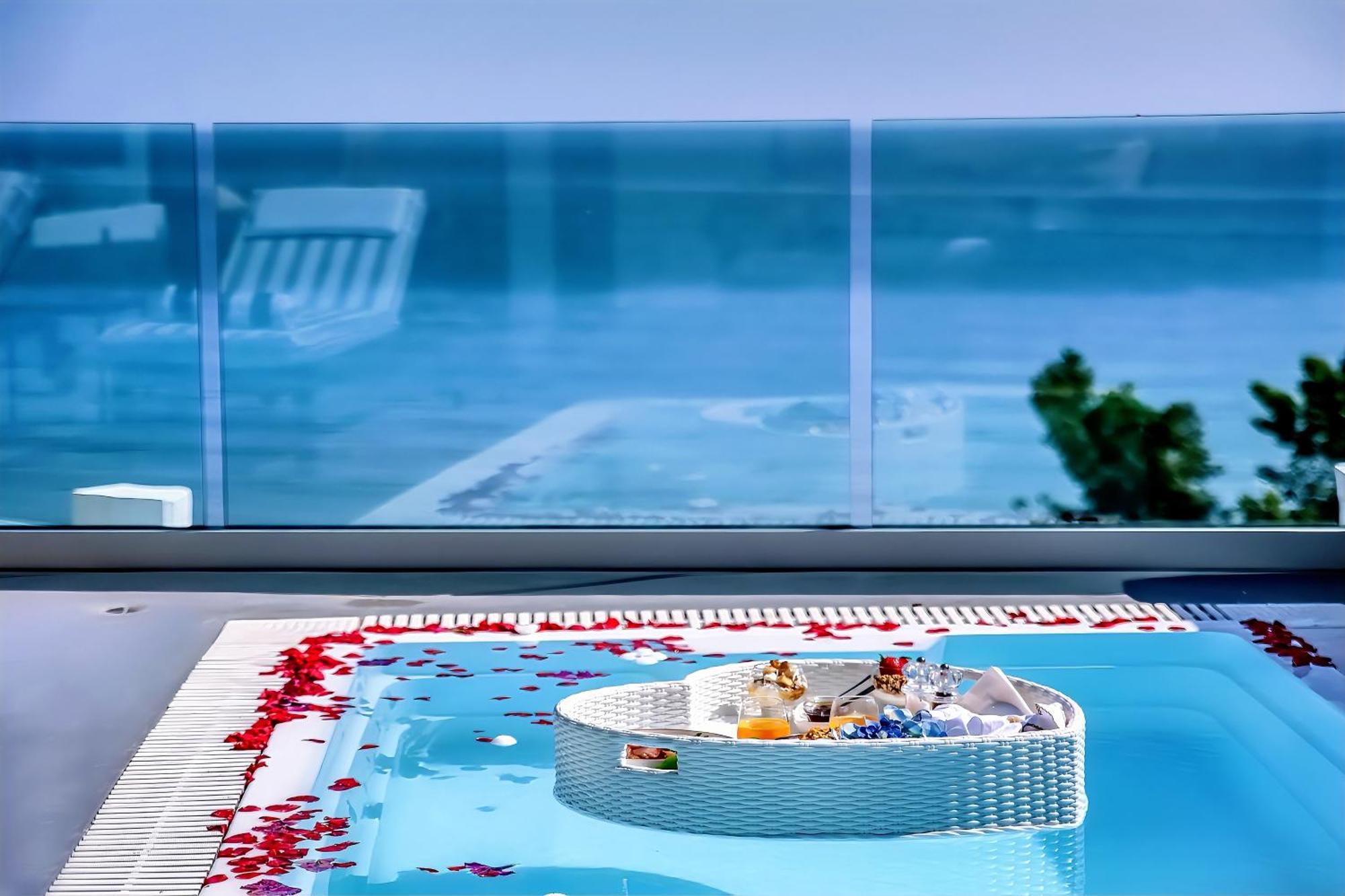 Panorama Suites & Spa - Adults Only Stómion 部屋 写真
