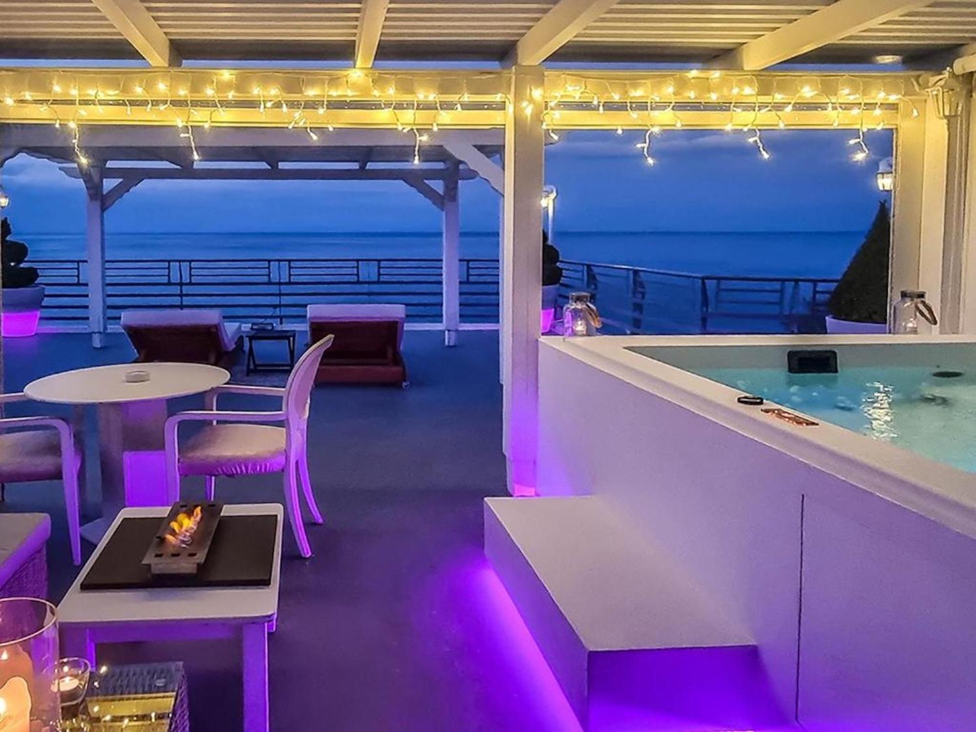 Panorama Suites & Spa - Adults Only Stómion 部屋 写真