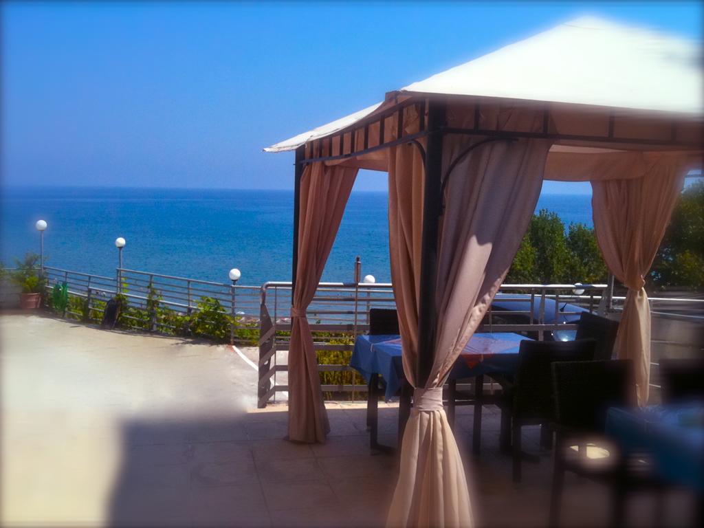 Panorama Suites & Spa - Adults Only Stómion エクステリア 写真